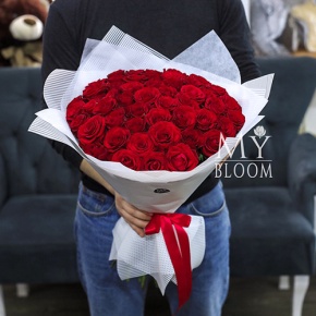 Букет из 51 красной розы тепличной (50 см) в Балашихе