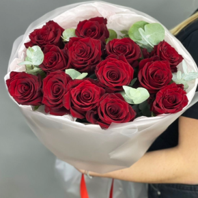 Букет из 13 роз Эквадор Эксплорер (60 см) в Балашихе