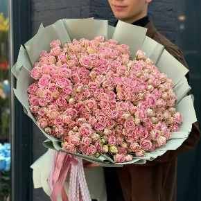 Букет из 101  нежно -розовой кустовой розы (70 см) в Балашихе
