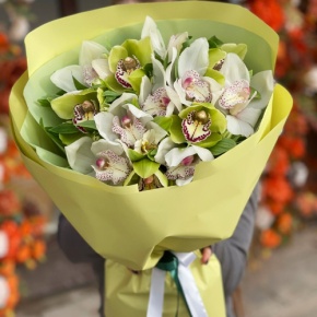 Букет "Бруклин" из орхидей и альстромерий в Балашихе