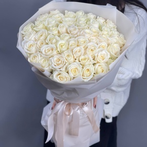 Букет "Белый мотылёк" из 51 белой розы (60 см) в Балашихе