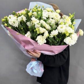 Букет "Изысканность" из 31 белой эустомы в Балашихе