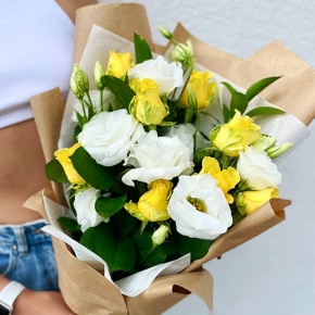 Букет "Пора воспоминаний" из роз и эустом в Балашихе