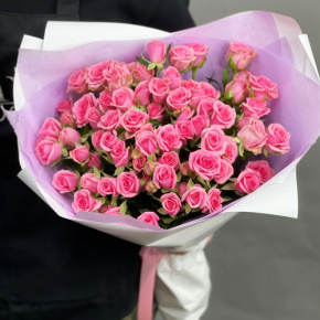 Букет "Рассвет принцессы" из 15 кустовых роз (50 см) в Балашихе