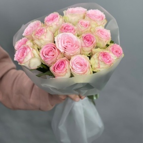 Букет из 17 роз Кения (40 см) в Балашихе