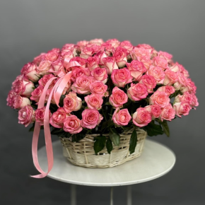 Композиция в корзине из 101 розы Джумилия в Балашихе