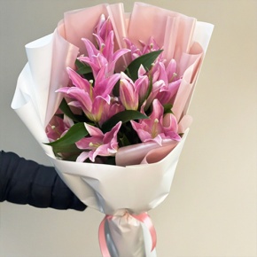 Монобукет из 9 ароматных розовых лилий в Балашихе