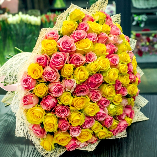 Букет из 101 розовой и лимонной розы (50 см) в Балашихе